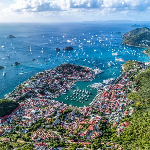 Gustavia-from-above-586x586