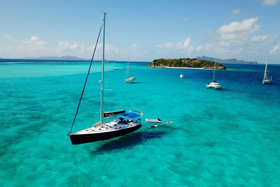 Sailing courses in St Martin learn how to anchor